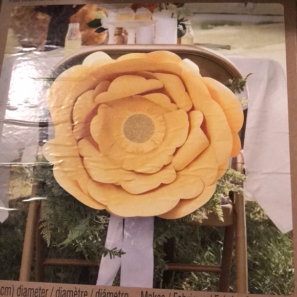 NEW RARE RECOLLECTIONS PAPER FLOWER KIT YWLLOW SUNFLOWER CRAFT GIFT LARGE - Picture 3 of 9